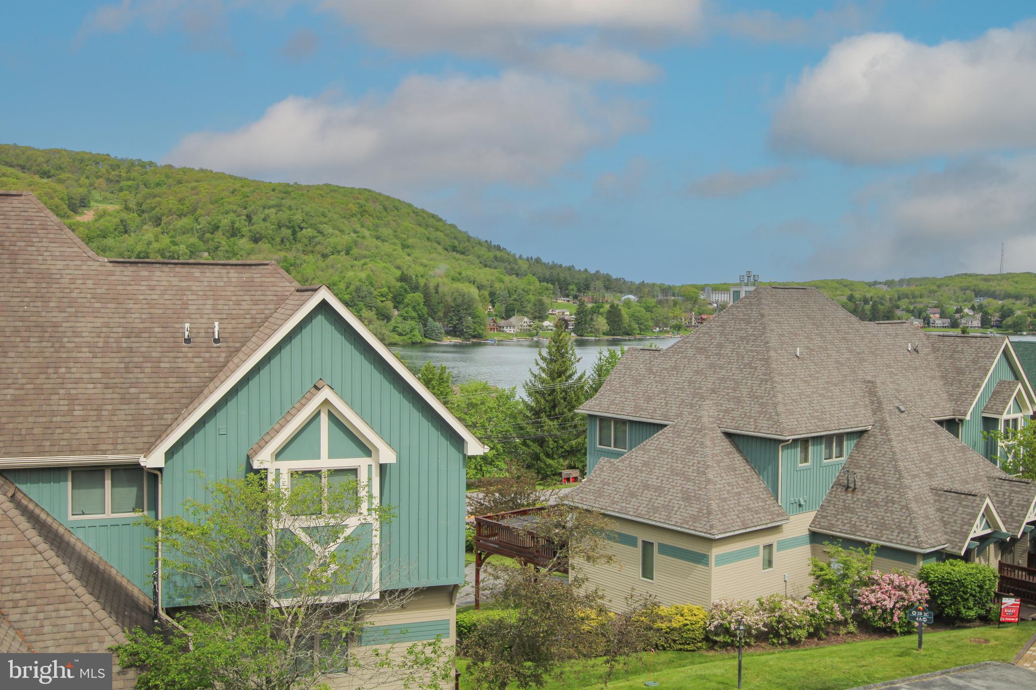 SUNDOWN CHASE - Residential