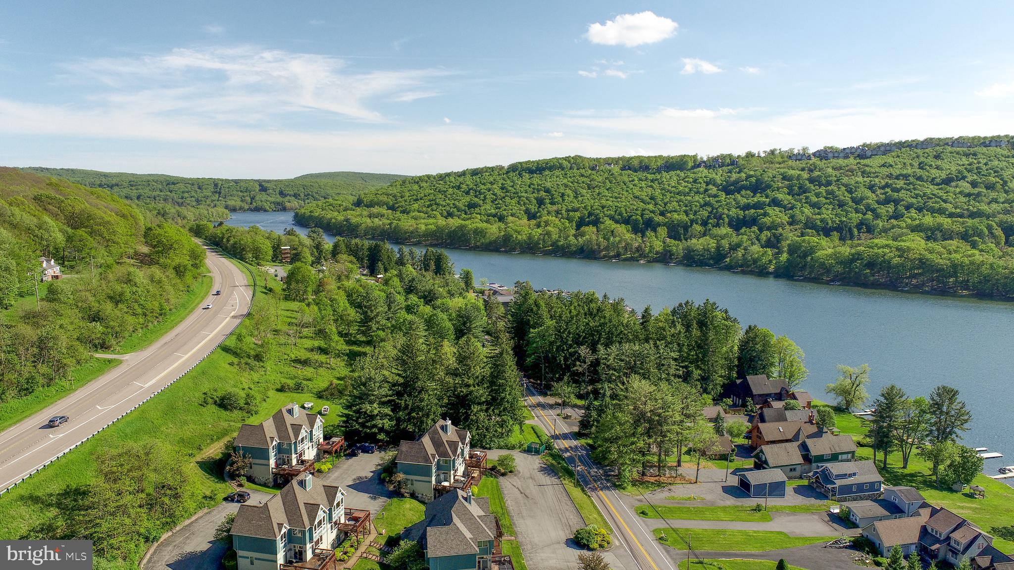 SUNDOWN CHASE - Residential