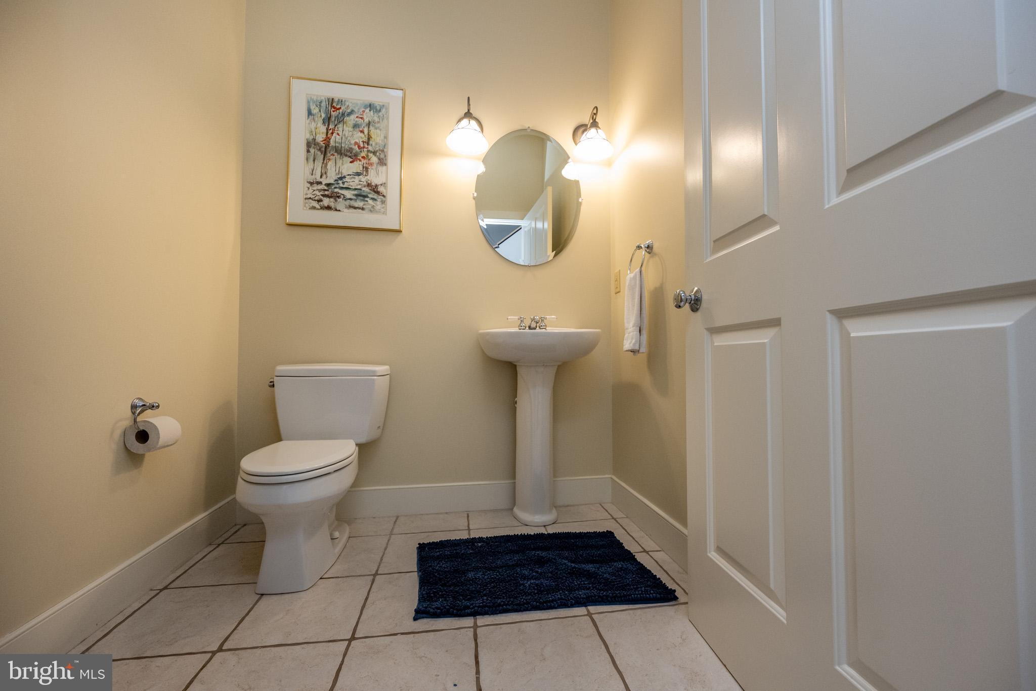 SUNDOWN CHASE - Residential