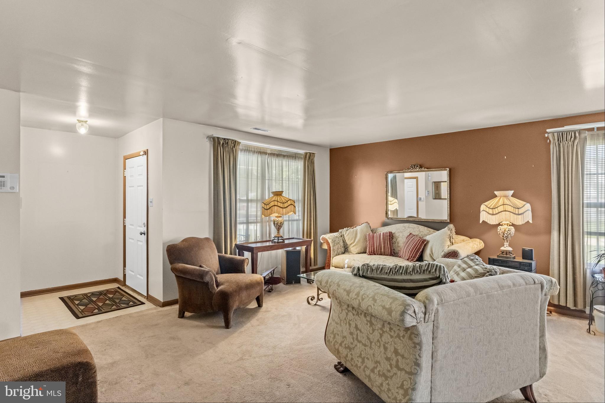 409 AMESBURY PL.