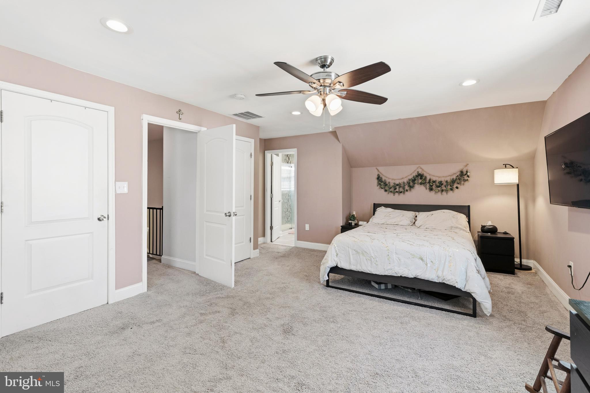 EDGEPOINT - Residential