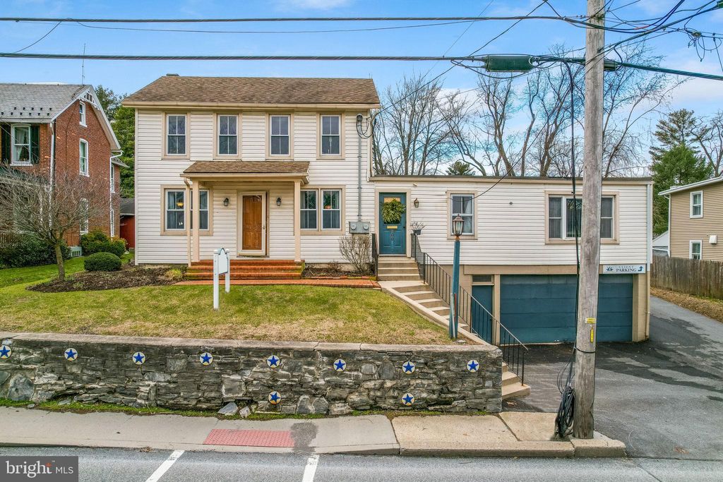 Photo of 200 S CHURCH ST, QUARRYVILLE, PA 17566 (MLS # PALA2030434)