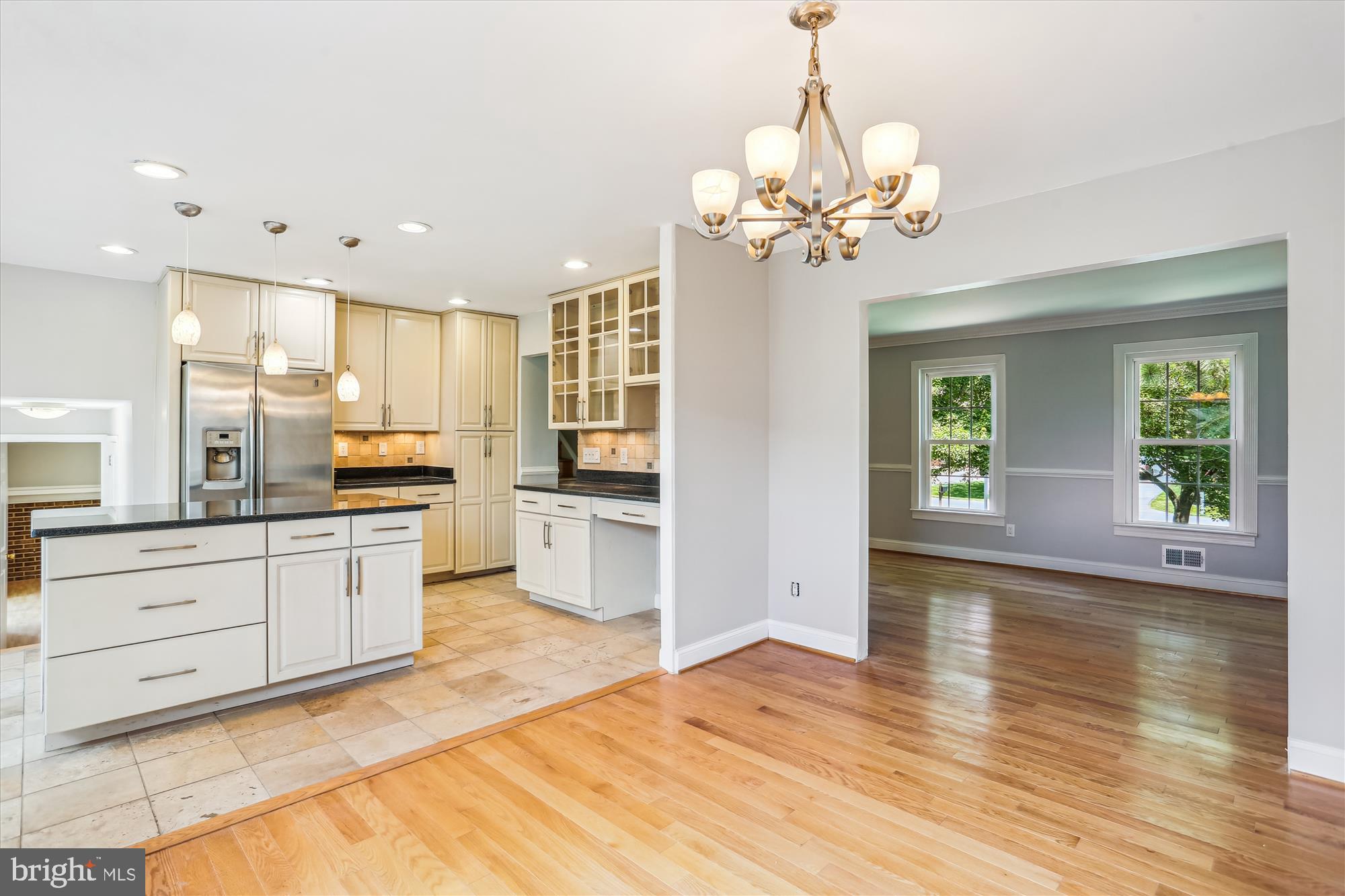 POOLESVILLE - Residential