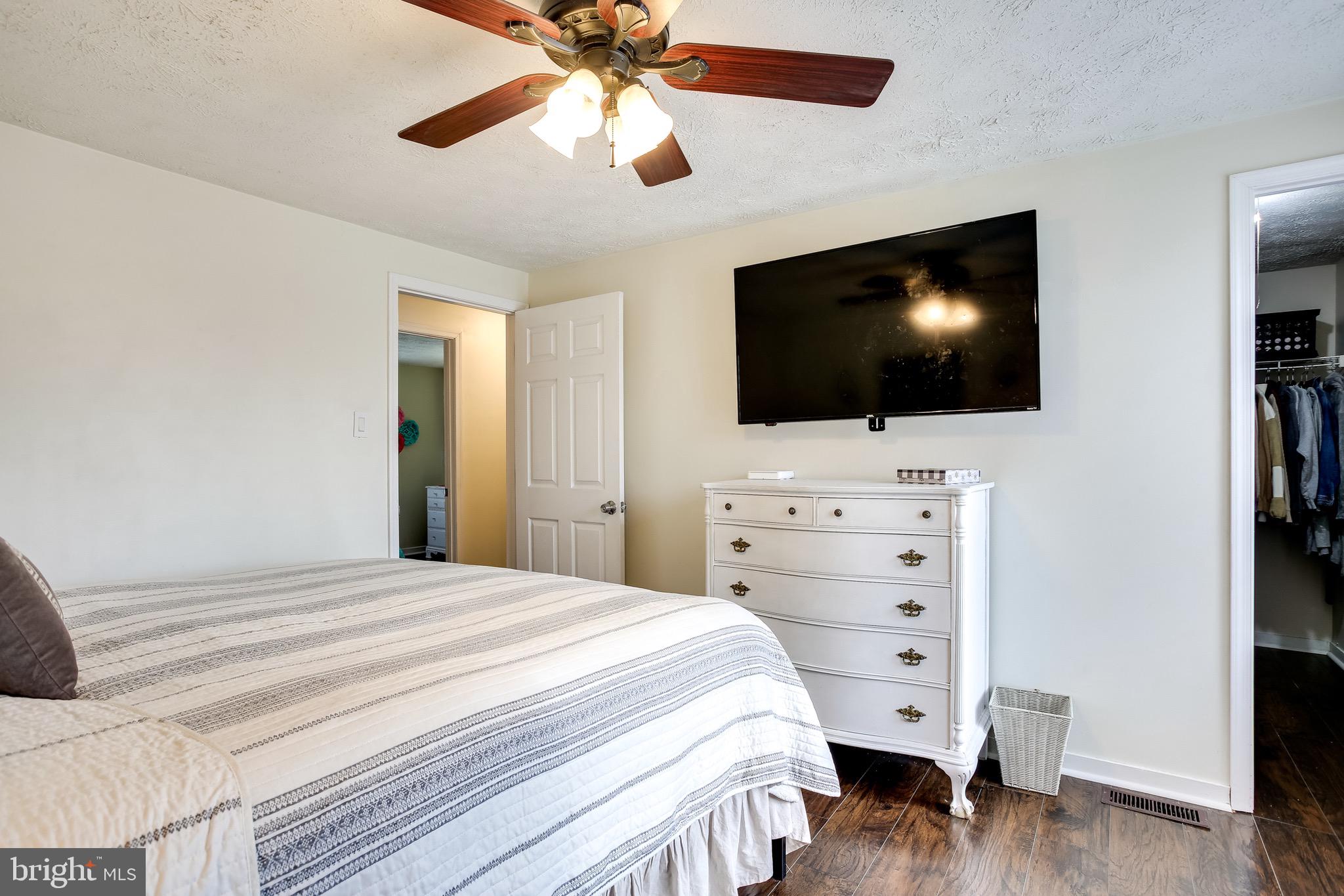 WASHINGTON CENTER - Residential