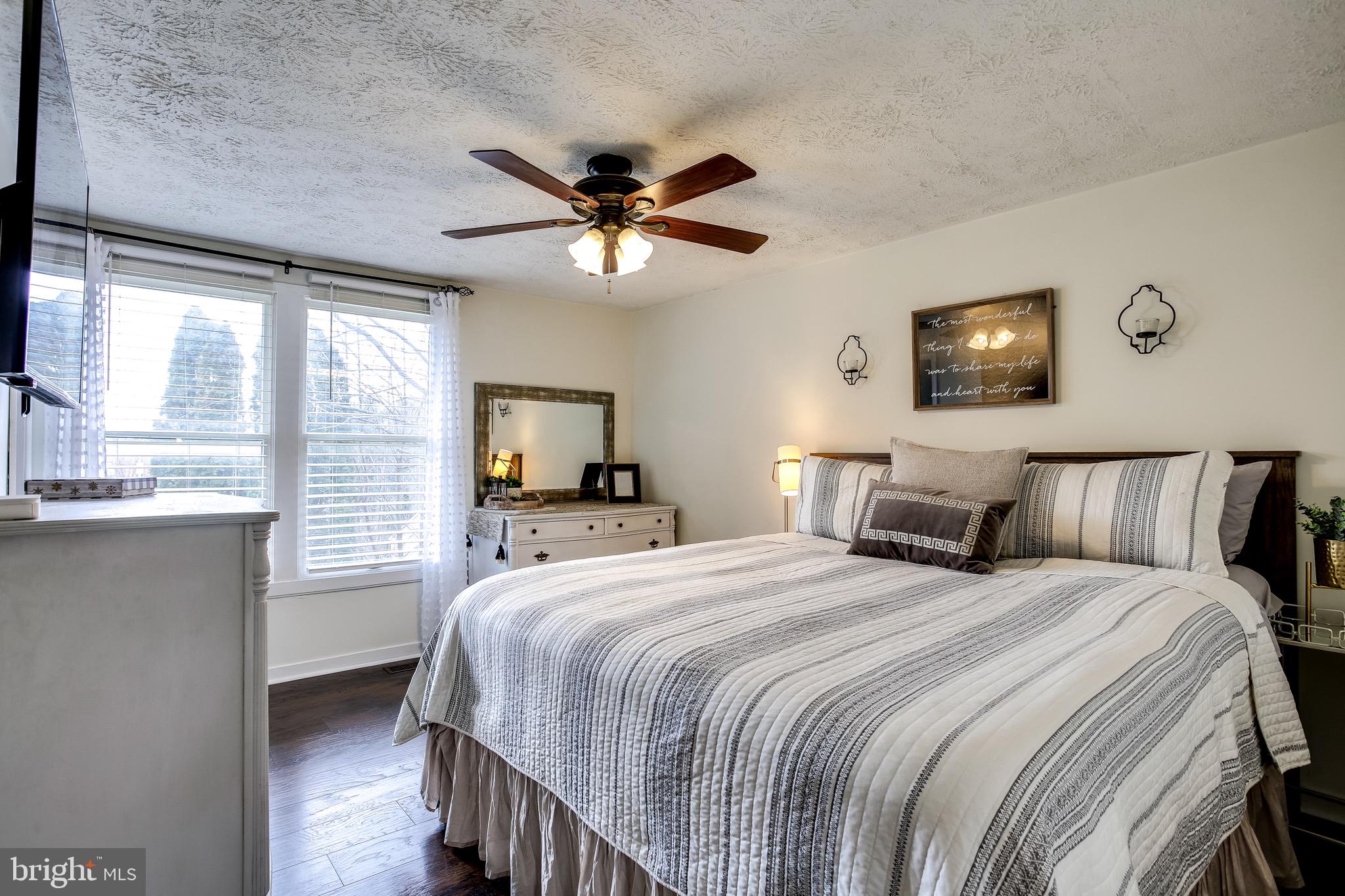 WASHINGTON CENTER - Residential