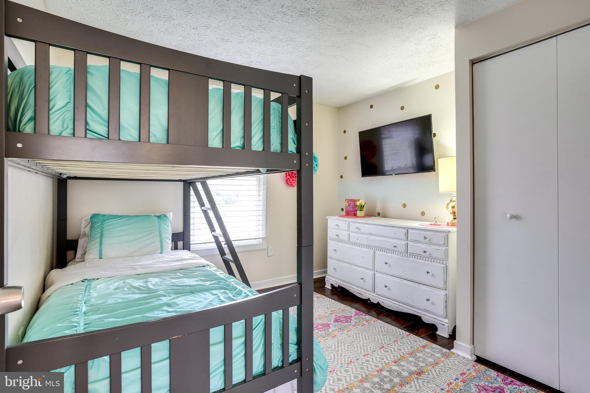 WASHINGTON CENTER - Residential