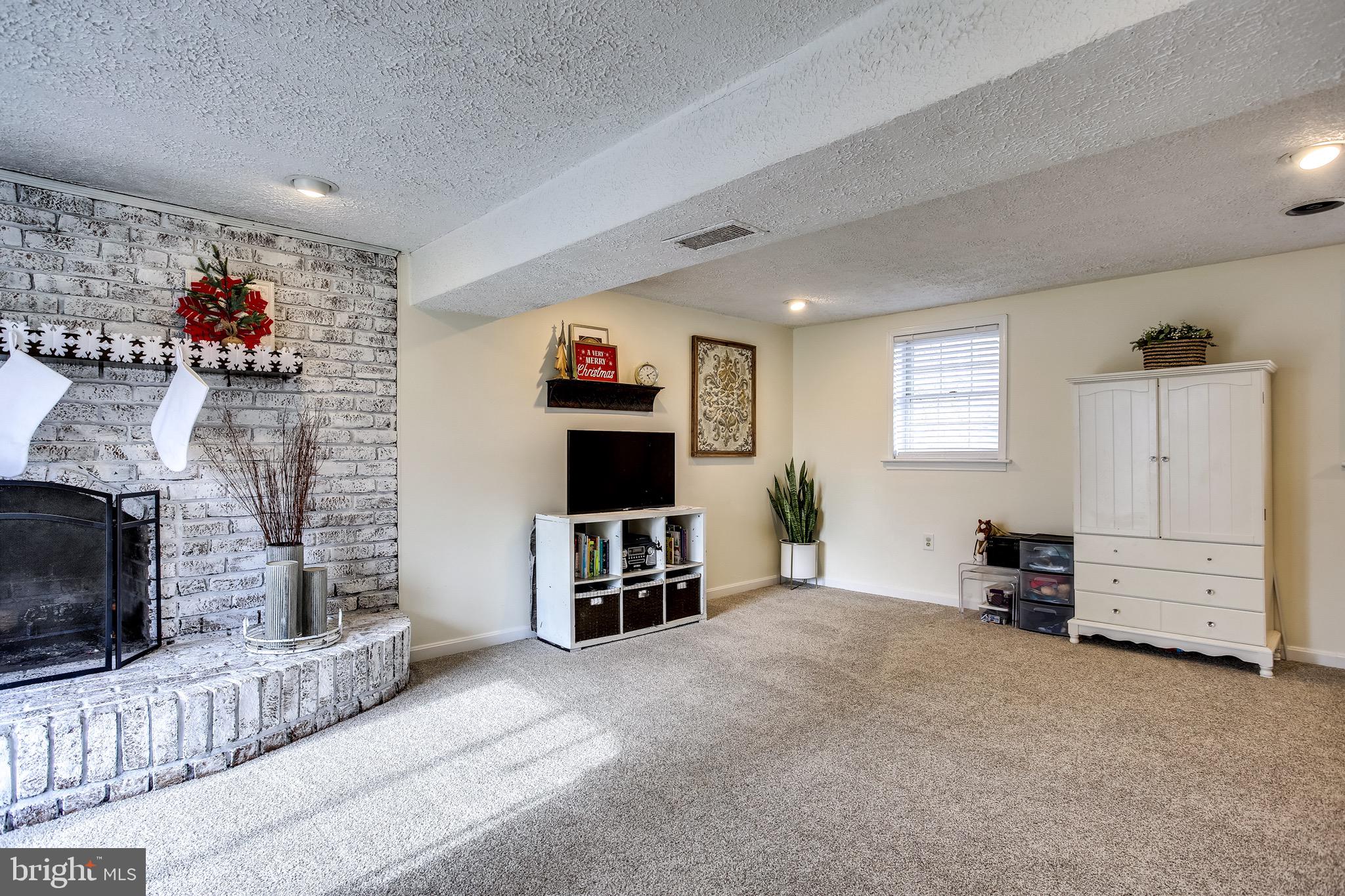 WASHINGTON CENTER - Residential