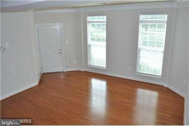 VILLAGES OF URBANA - Residential Lease