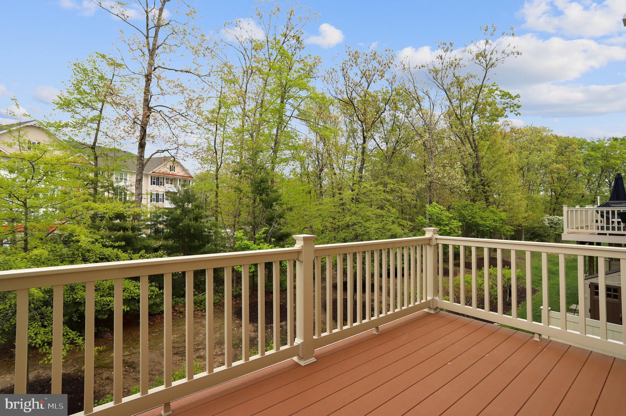 CREEKSIDE VILLAGE AT TANYARD SPRINGS - Residential