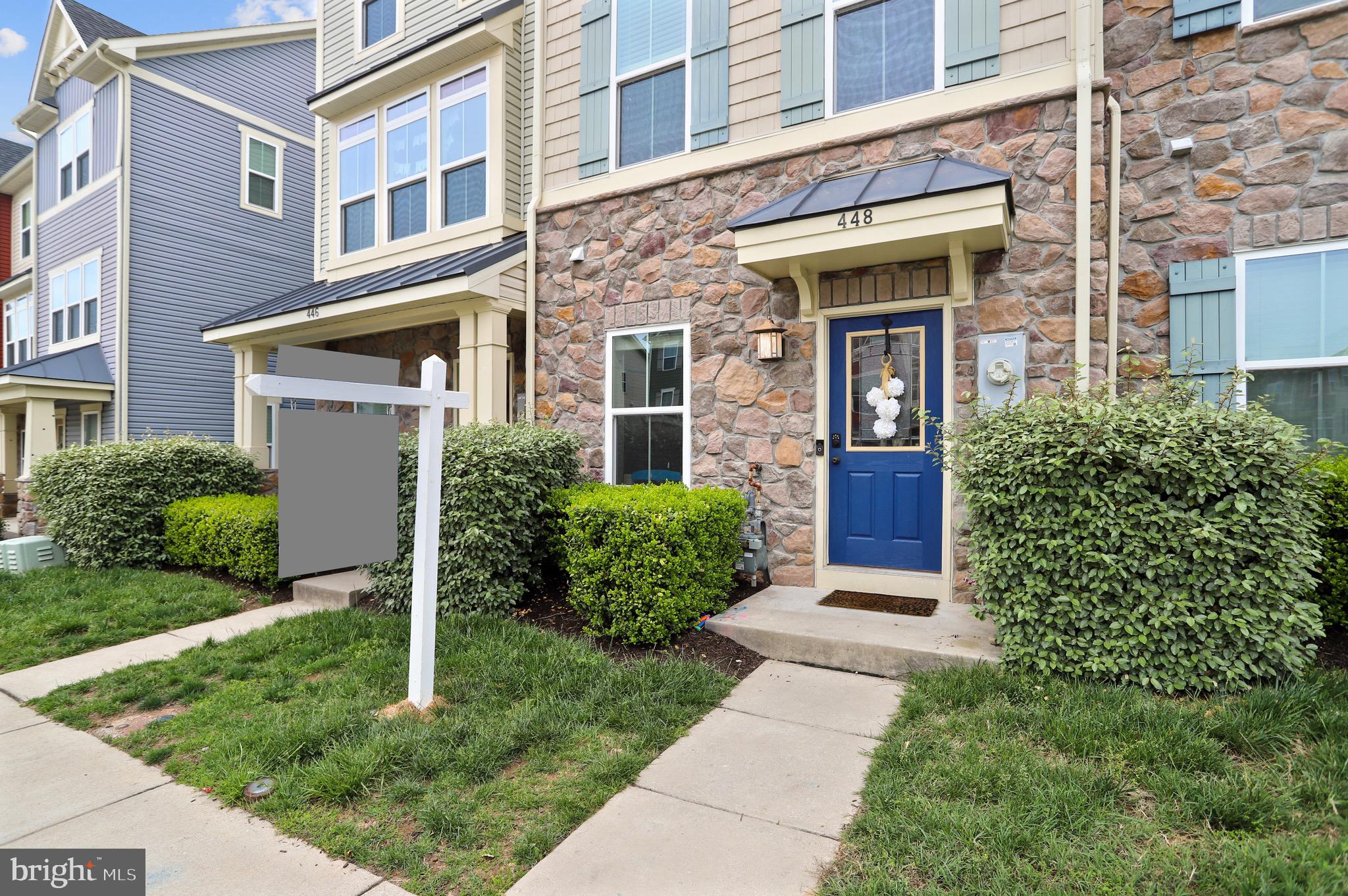 CREEKSIDE VILLAGE AT TANYARD SPRINGS - Residential