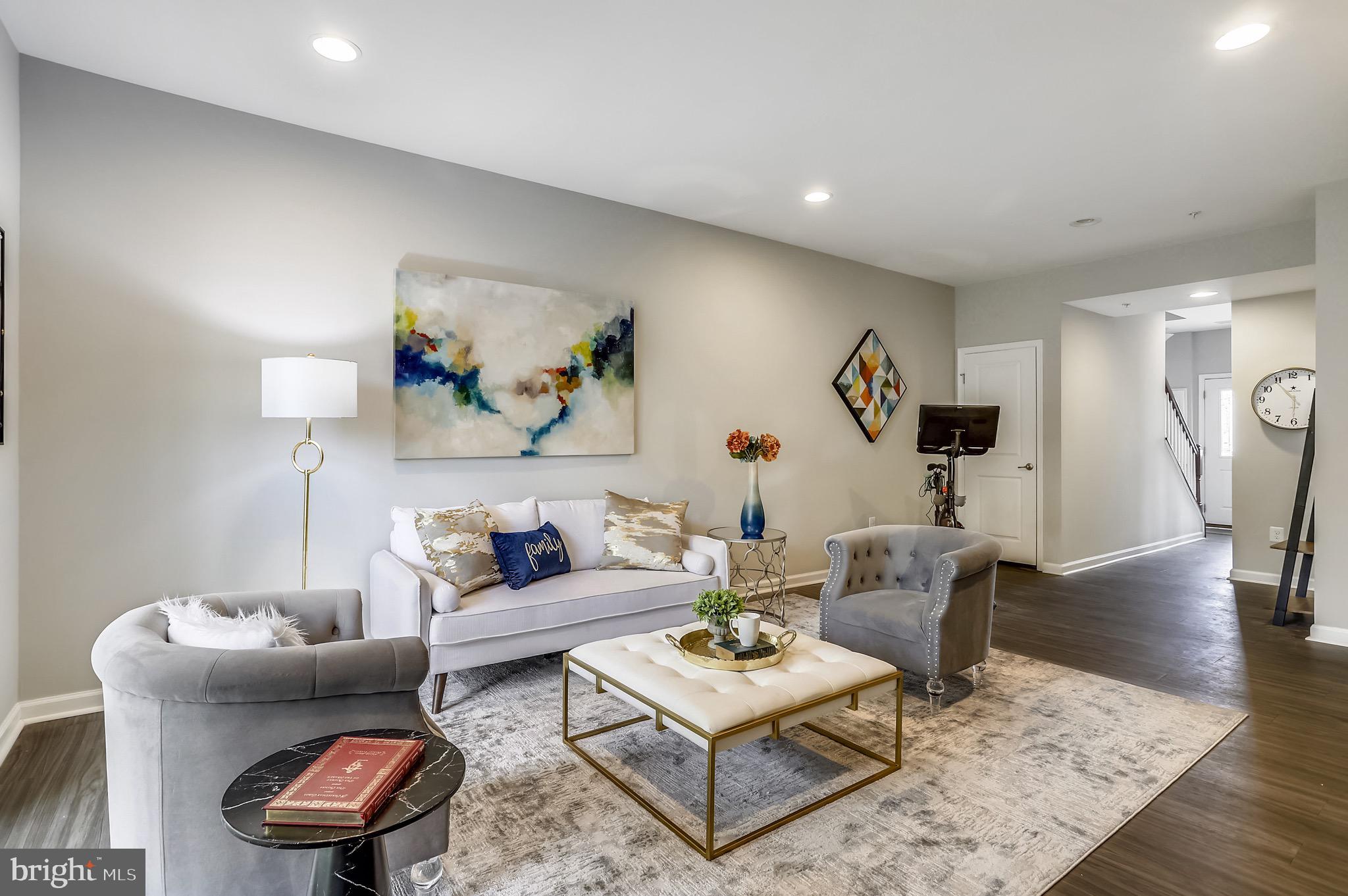 CREEKSIDE VILLAGE AT TANYARD SPRINGS - Residential