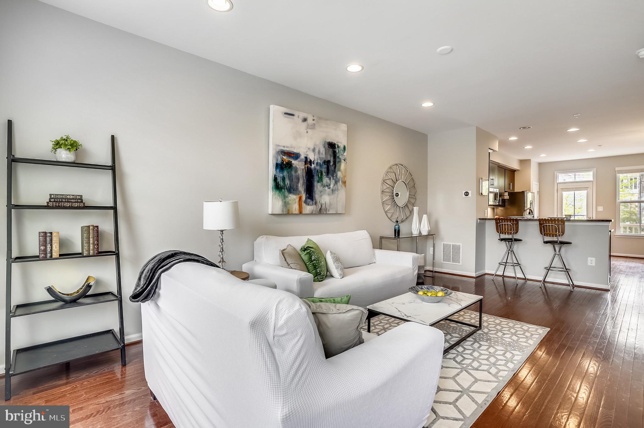 CREEKSIDE VILLAGE AT TANYARD SPRINGS - Residential