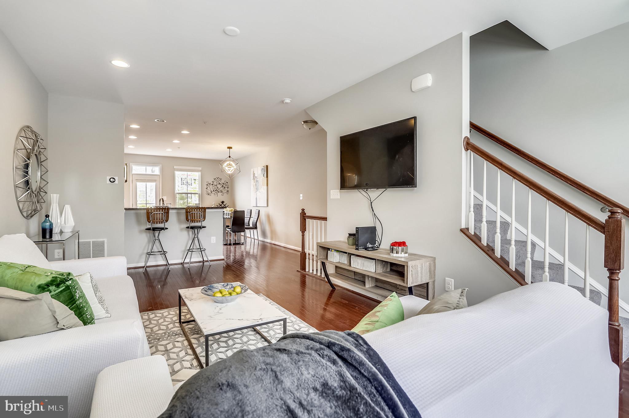 CREEKSIDE VILLAGE AT TANYARD SPRINGS - Residential