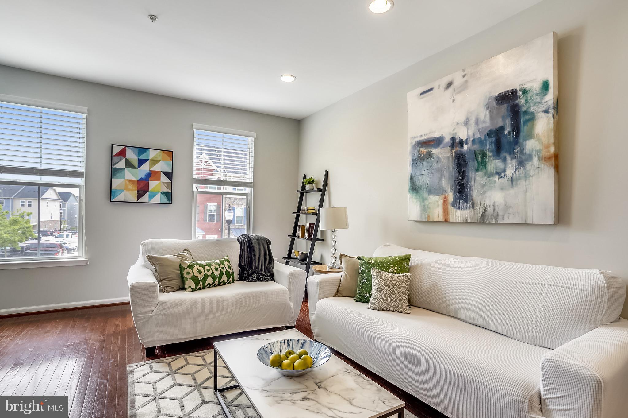 CREEKSIDE VILLAGE AT TANYARD SPRINGS - Residential