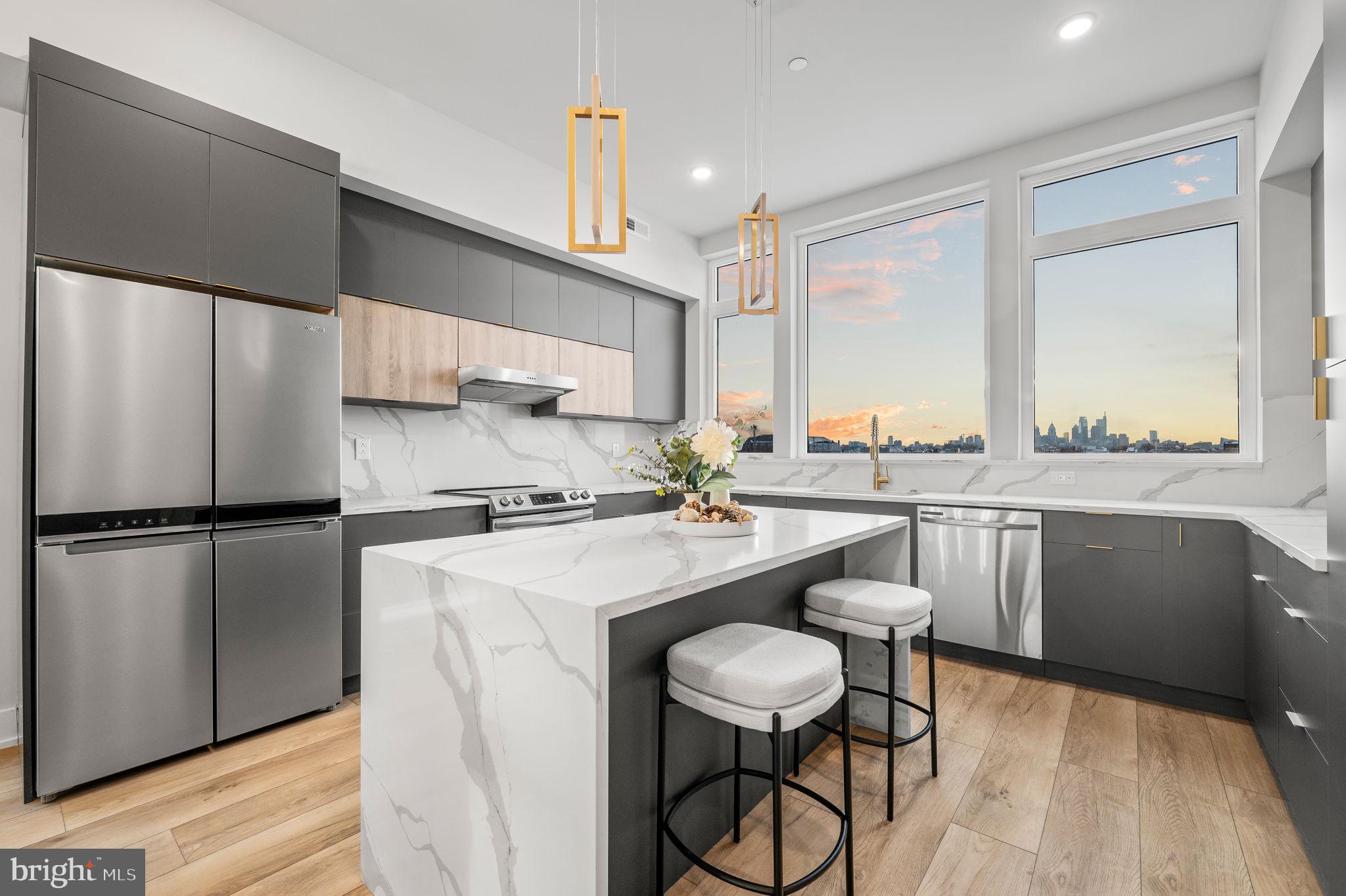 PORT RICHMOND - Residential