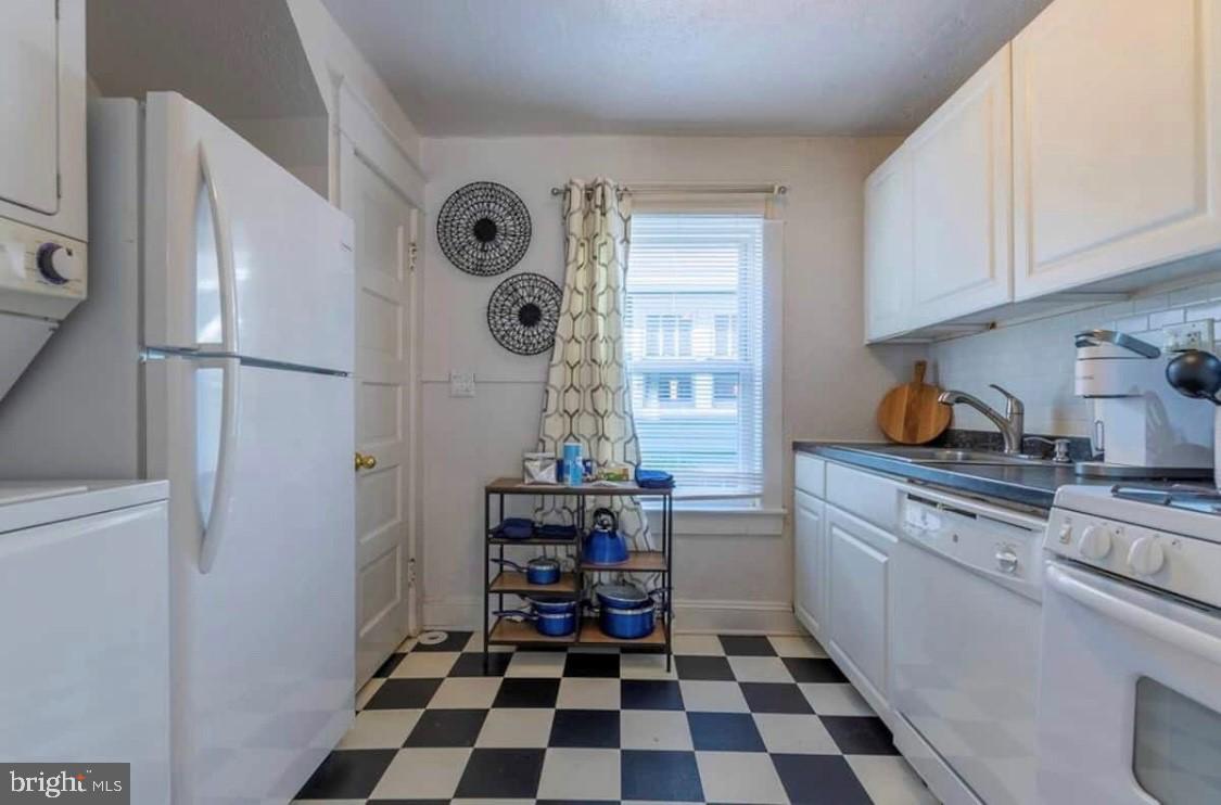 DEL RAY - Residential Lease