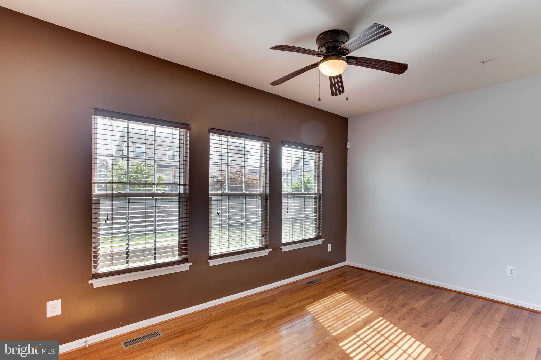 BRENTWOOD - Residential