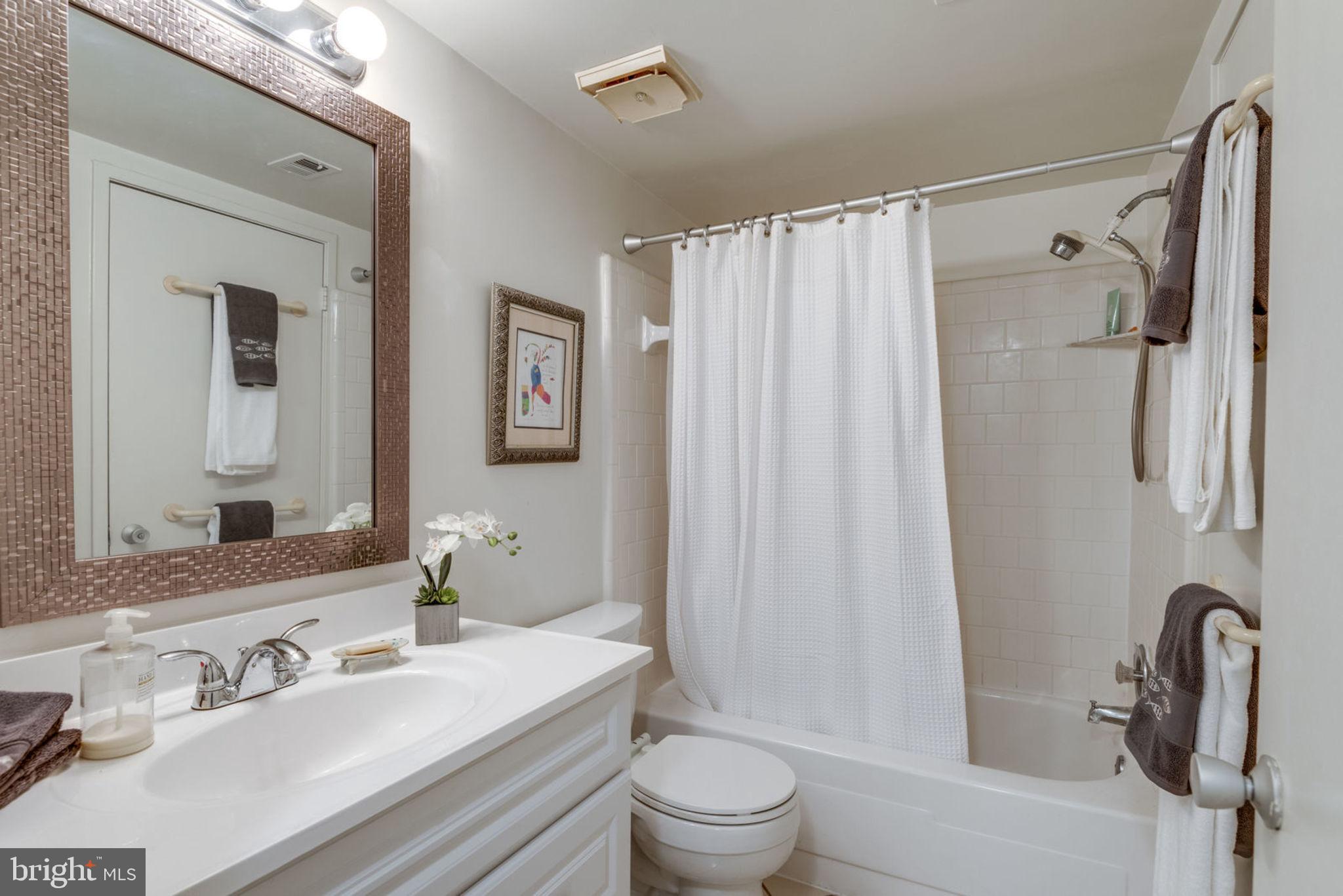 BENTANA PARK - Residential