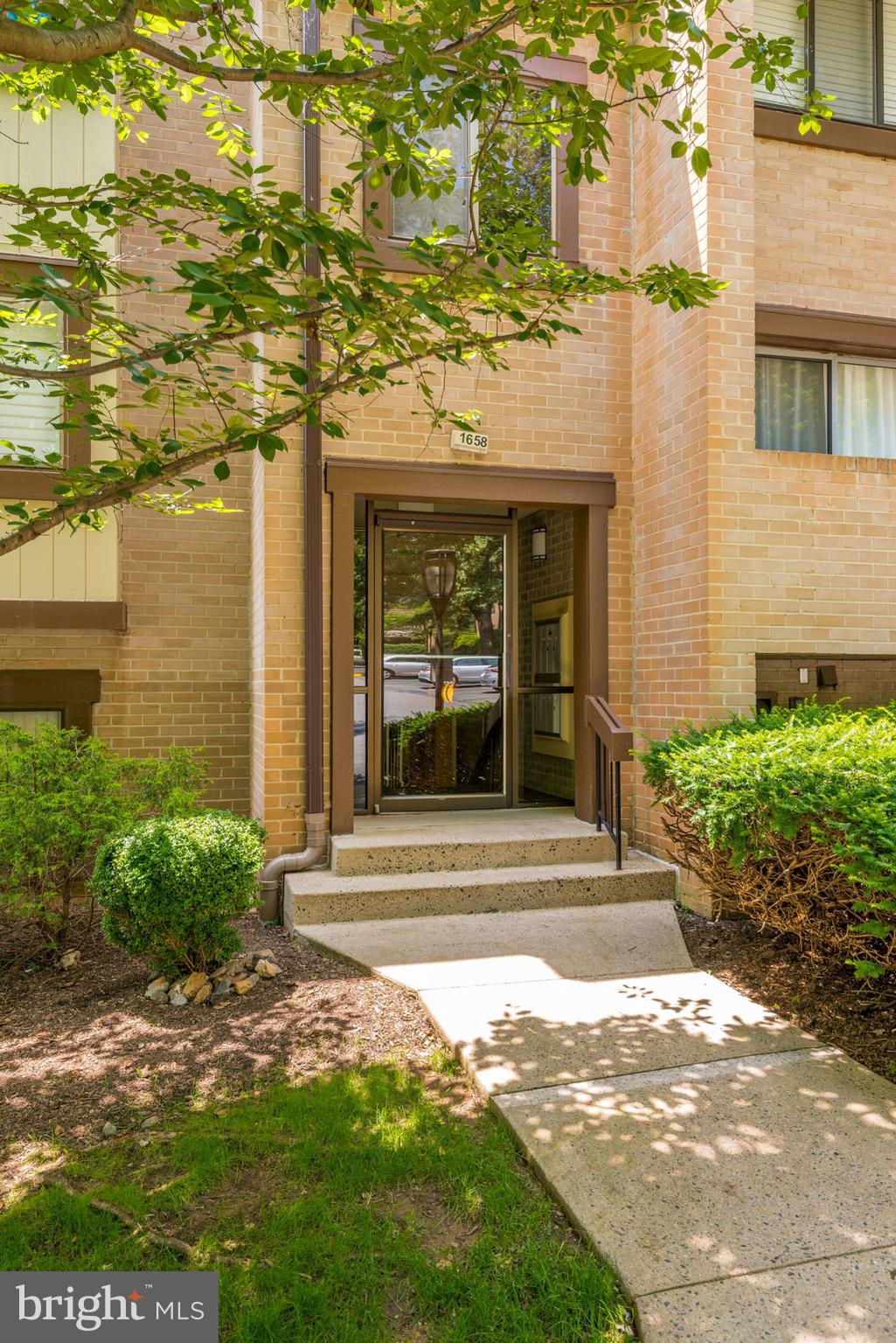 BENTANA PARK - Residential