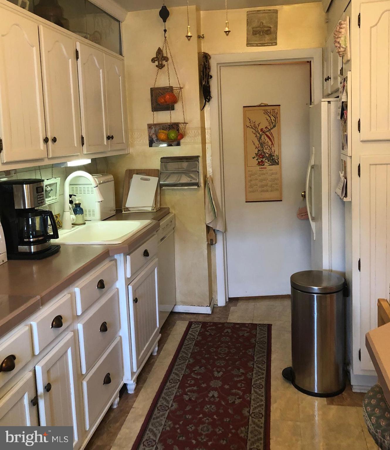 HOLLAND HILL - Residential