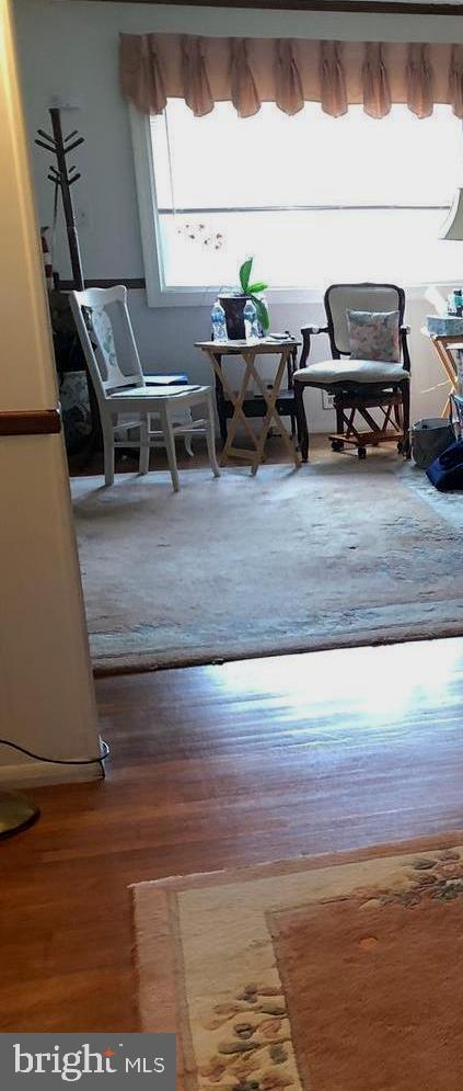 HOLLAND HILL - Residential