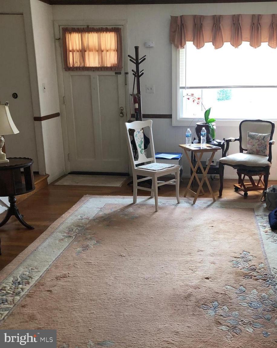 HOLLAND HILL - Residential