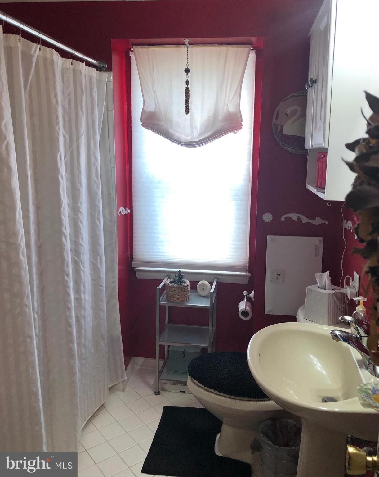 HOLLAND HILL - Residential