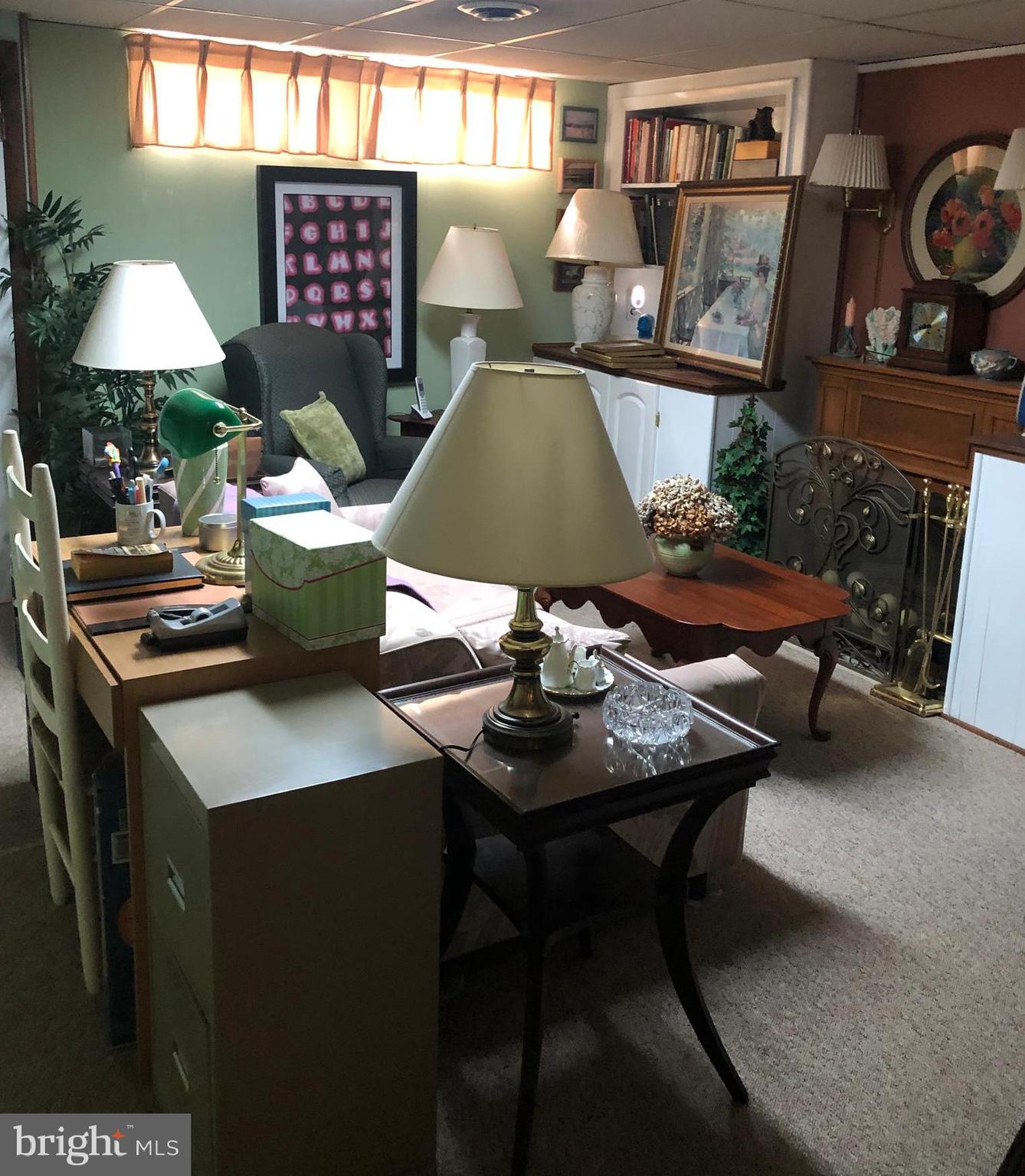 HOLLAND HILL - Residential