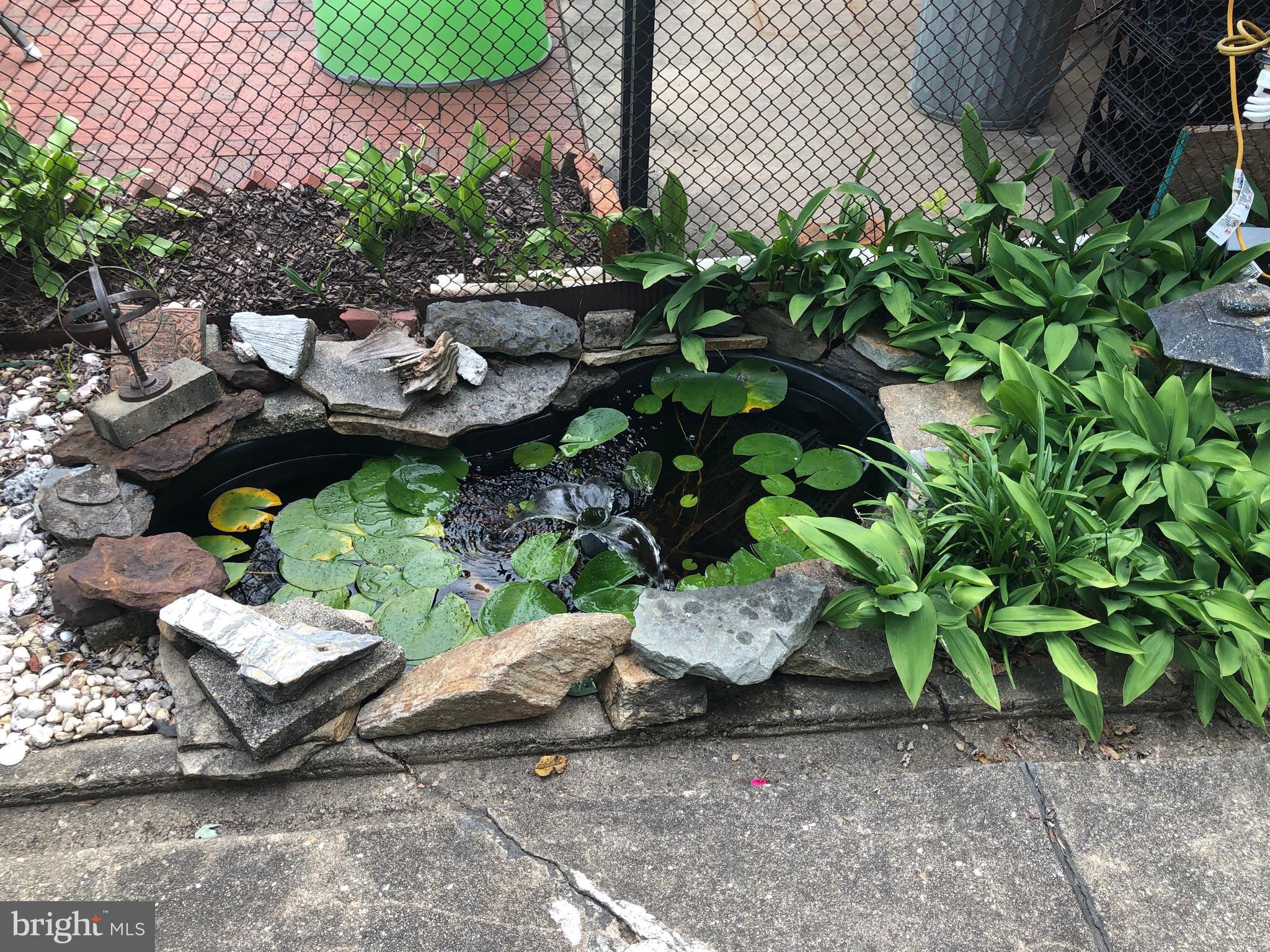 HOLLAND HILL - Residential