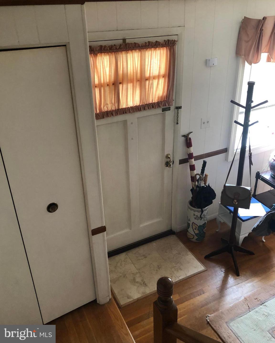 HOLLAND HILL - Residential