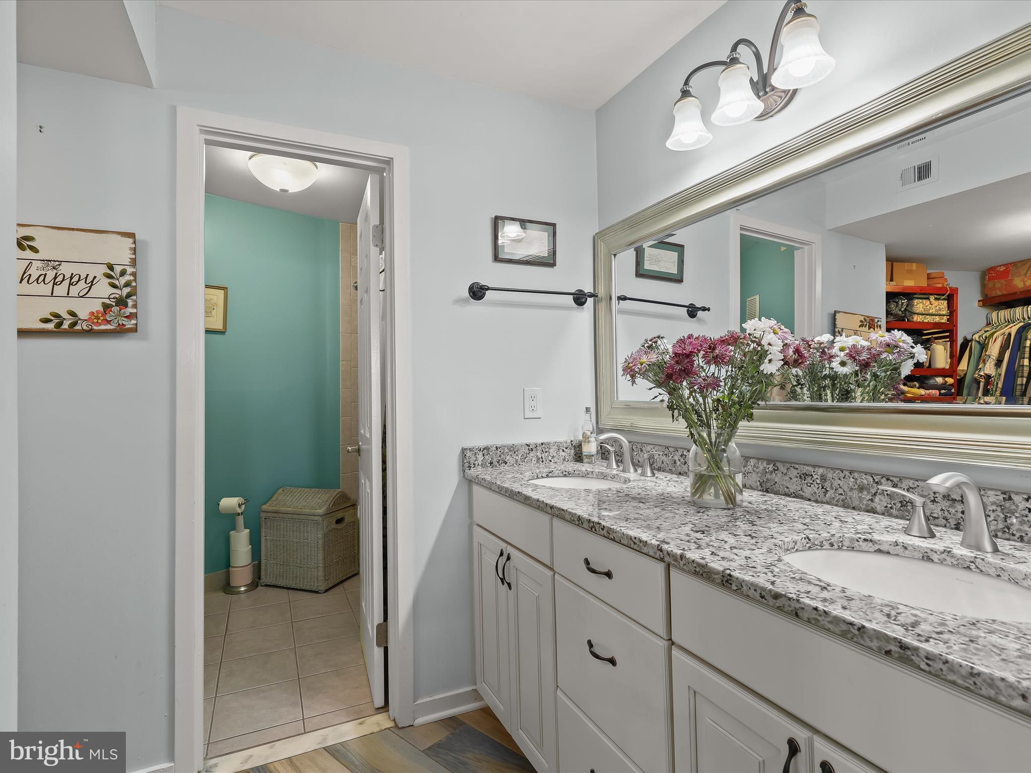 CHESAPEAKE HARBOUR - Residential