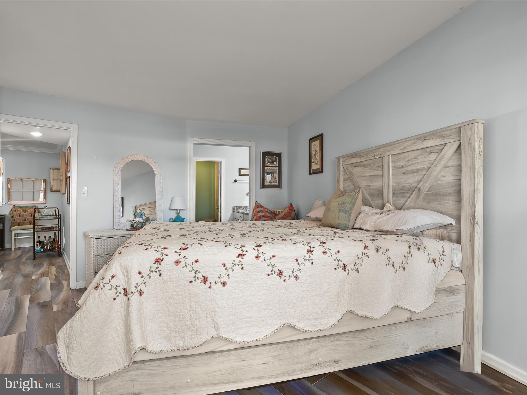 CHESAPEAKE HARBOUR - Residential