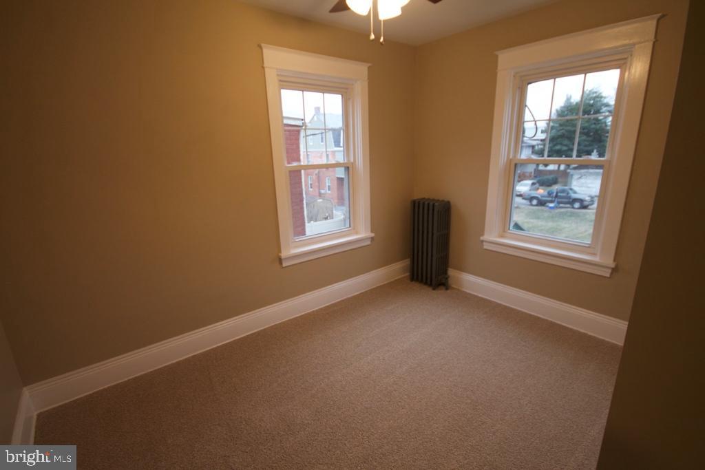 HAMILTON PARK - Residential