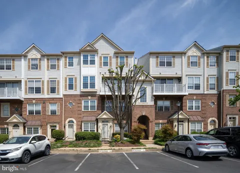 1725 W Braddock Place Unit 302, Alexandria, VA 22302 - MLS#: VAAX2044226