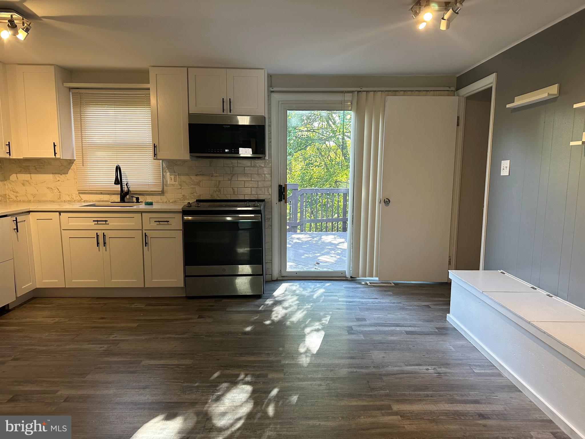 DONCASTER VILLAGE - Residential Lease