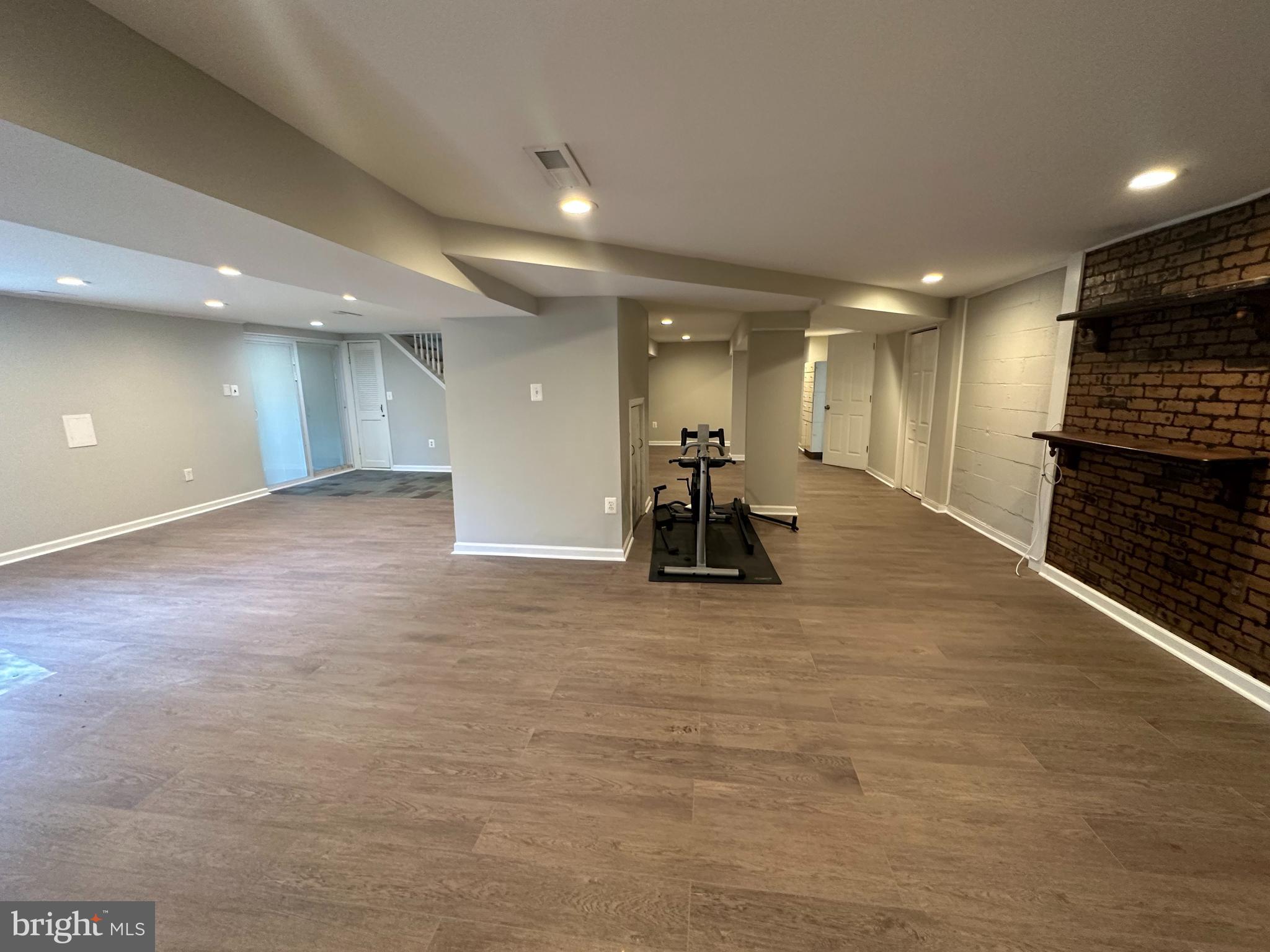 DONCASTER VILLAGE - Residential Lease