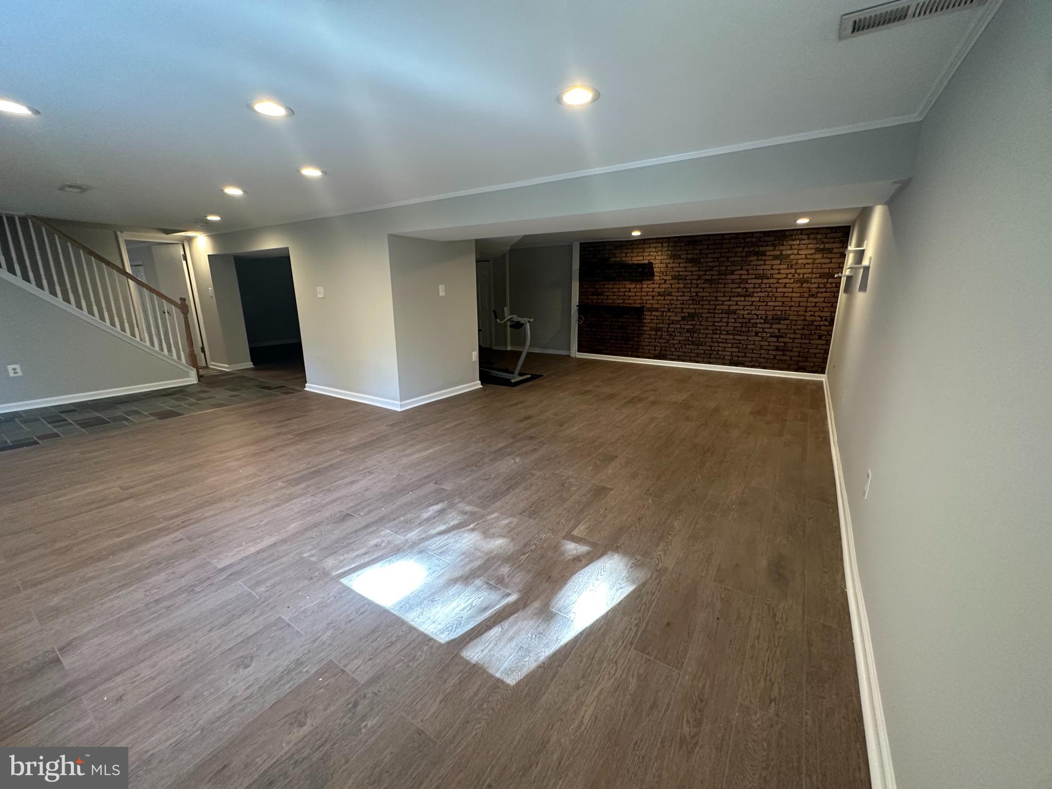 DONCASTER VILLAGE - Residential Lease