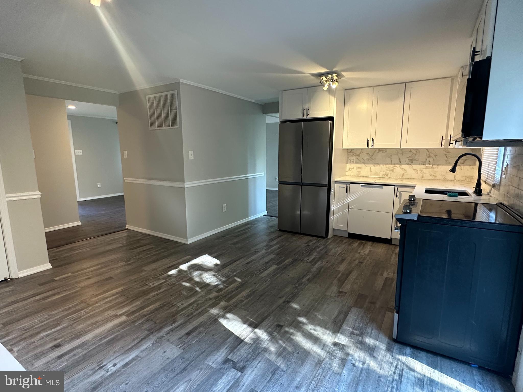 DONCASTER VILLAGE - Residential Lease