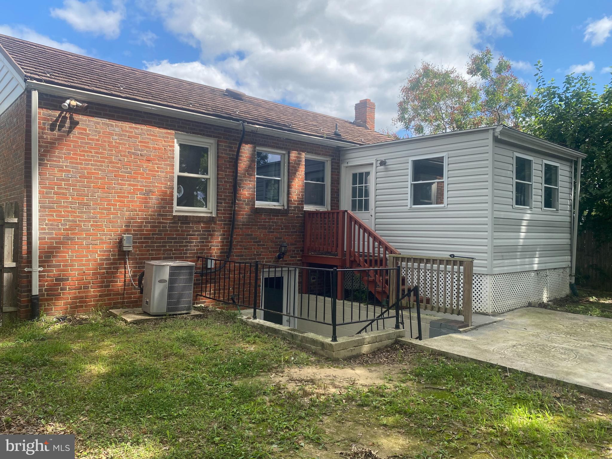 HOLLYWOOD - Residential