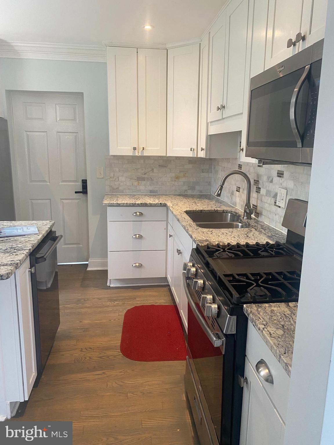 HOLLYWOOD - Residential