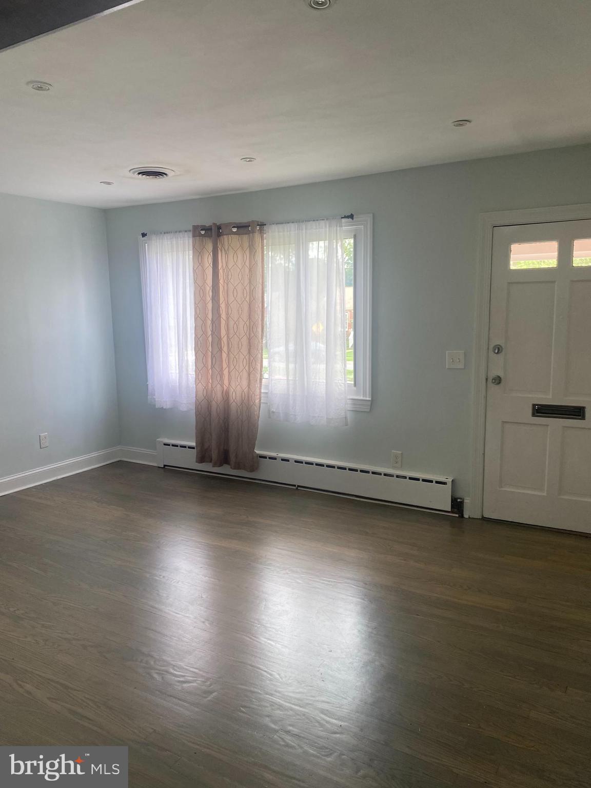 HOLLYWOOD - Residential