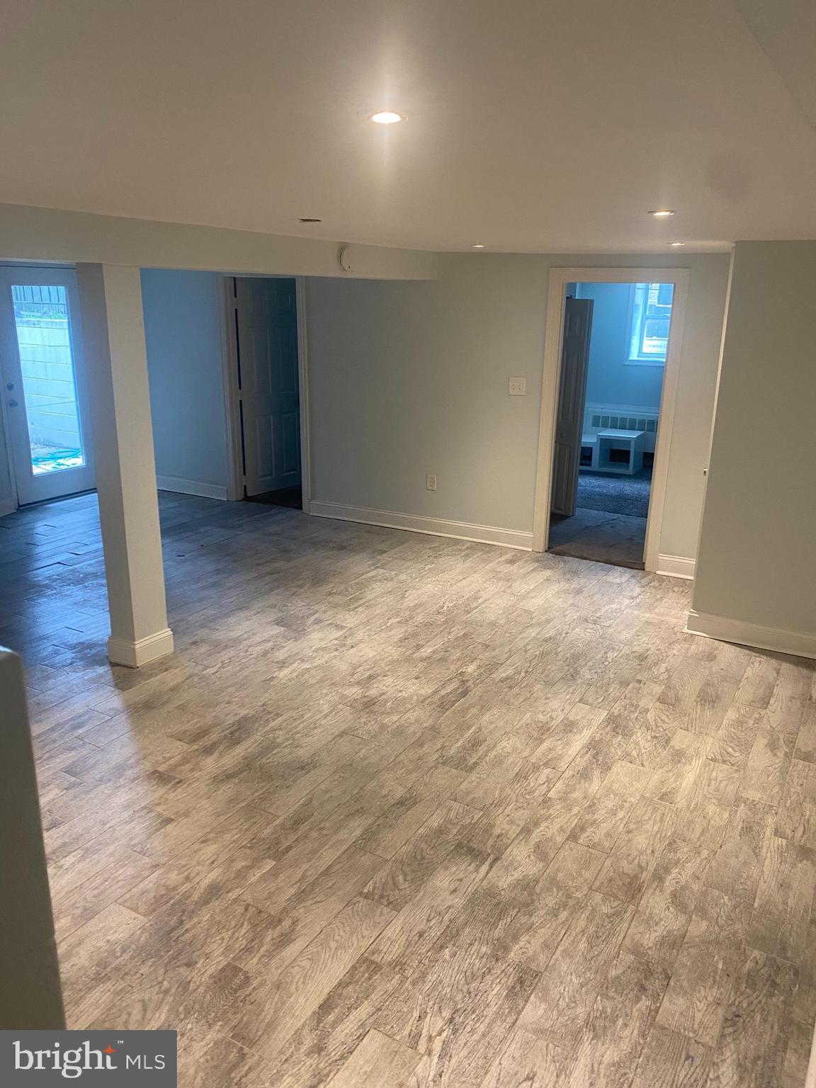 HOLLYWOOD - Residential