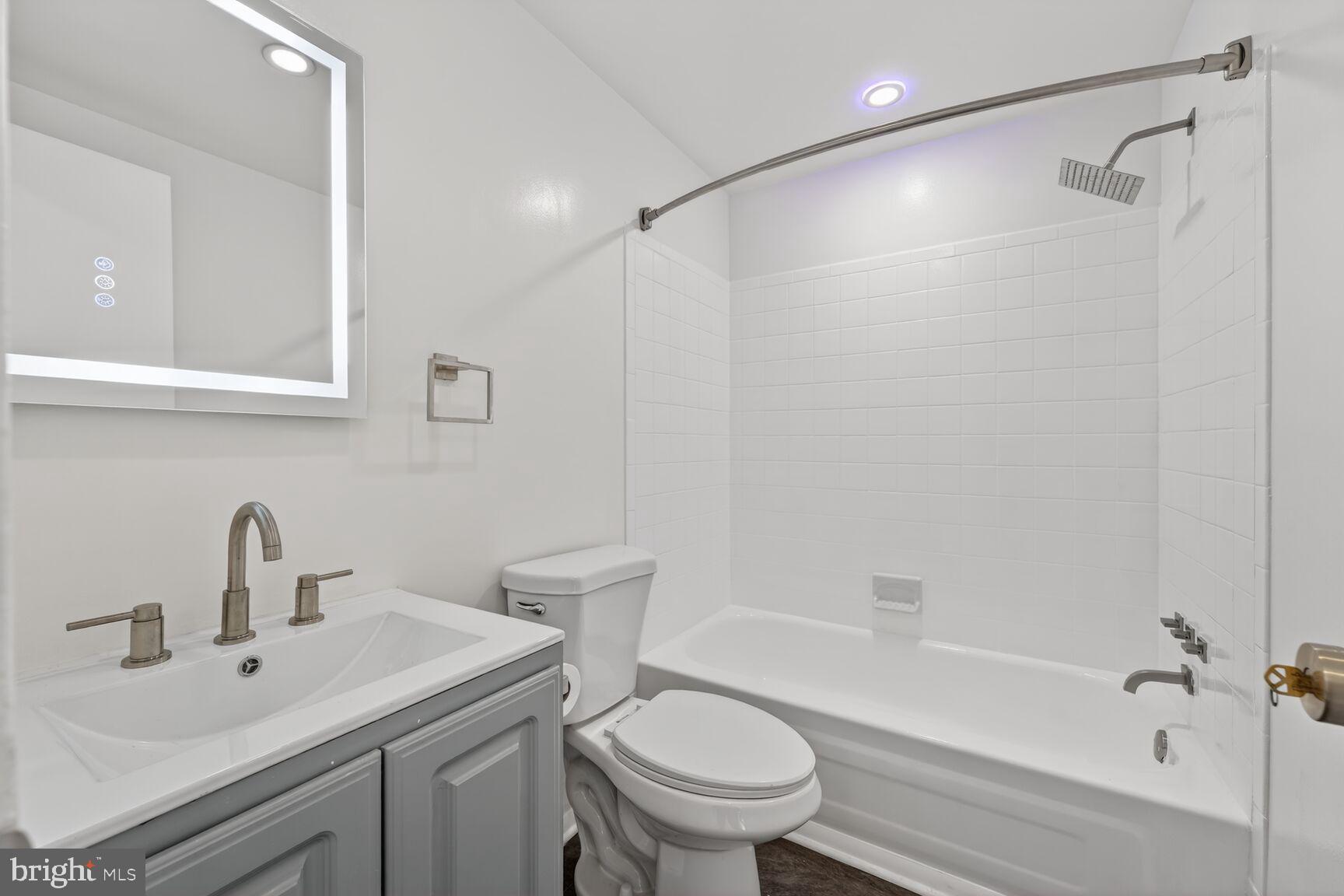 MAPLEWOOD - Residential Lease