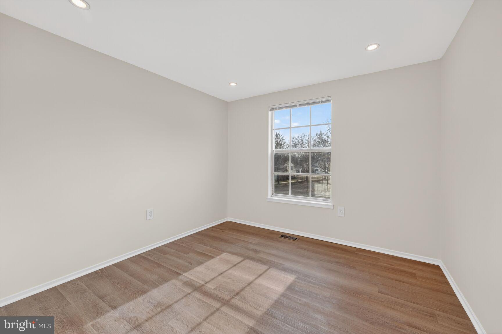 MAPLEWOOD - Residential Lease