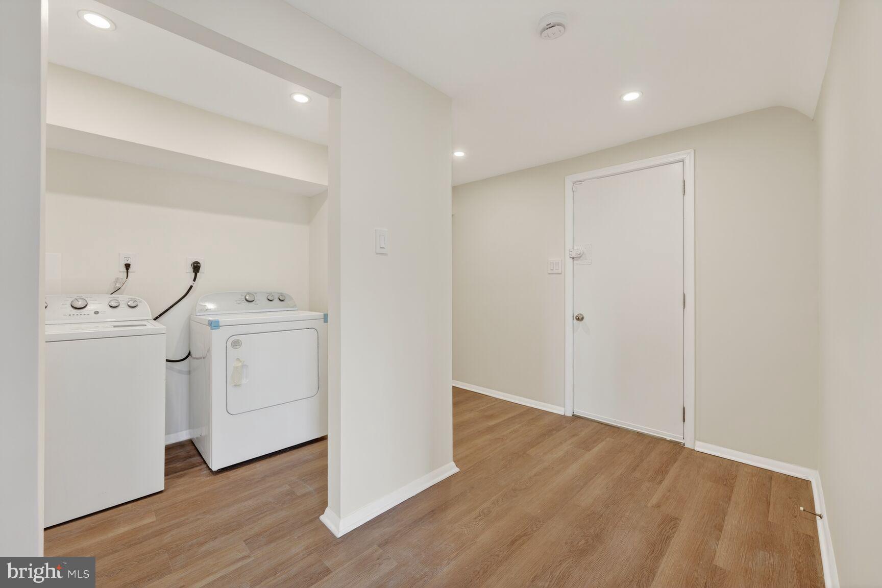 MAPLEWOOD - Residential Lease