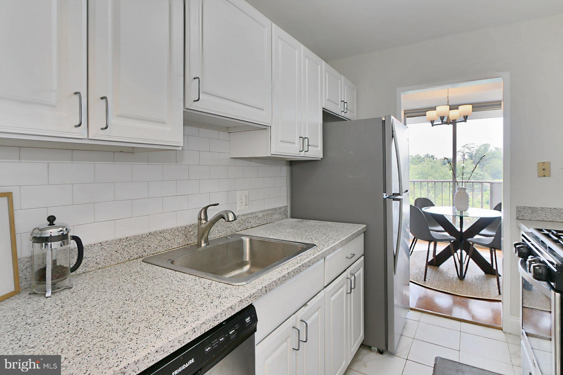 THE FOUNTAINS - Residential