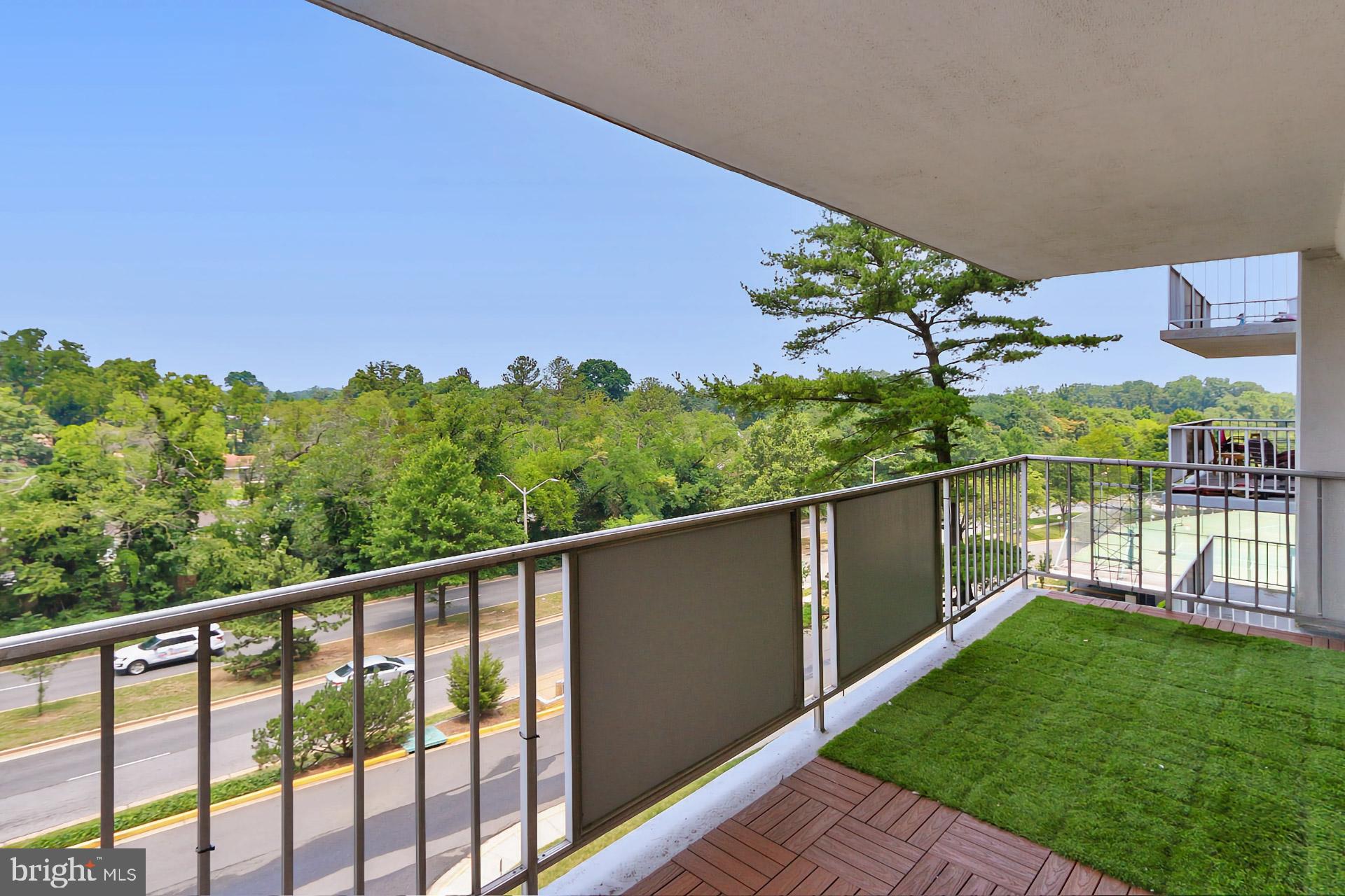 THE FOUNTAINS - Residential