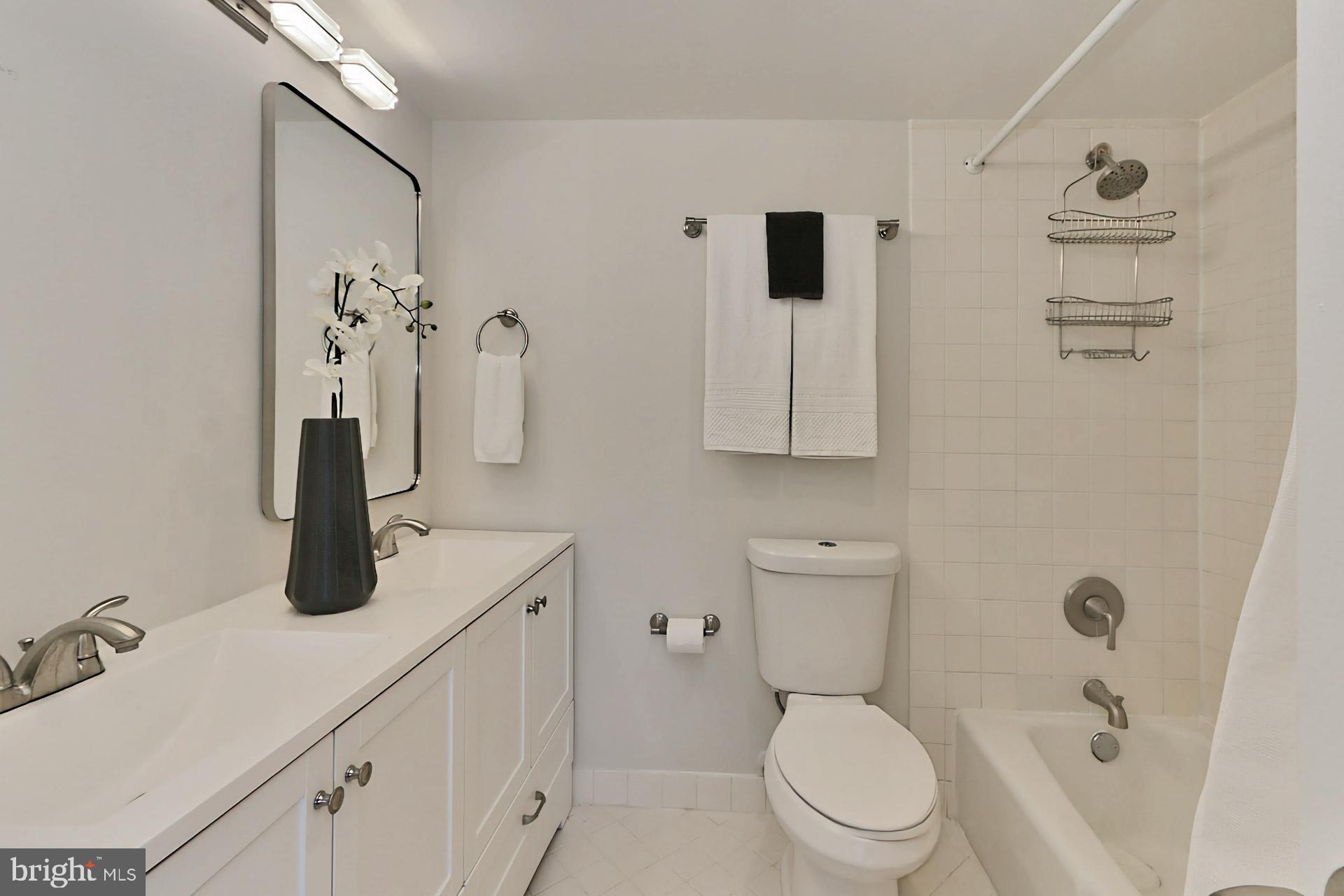 THE FOUNTAINS - Residential