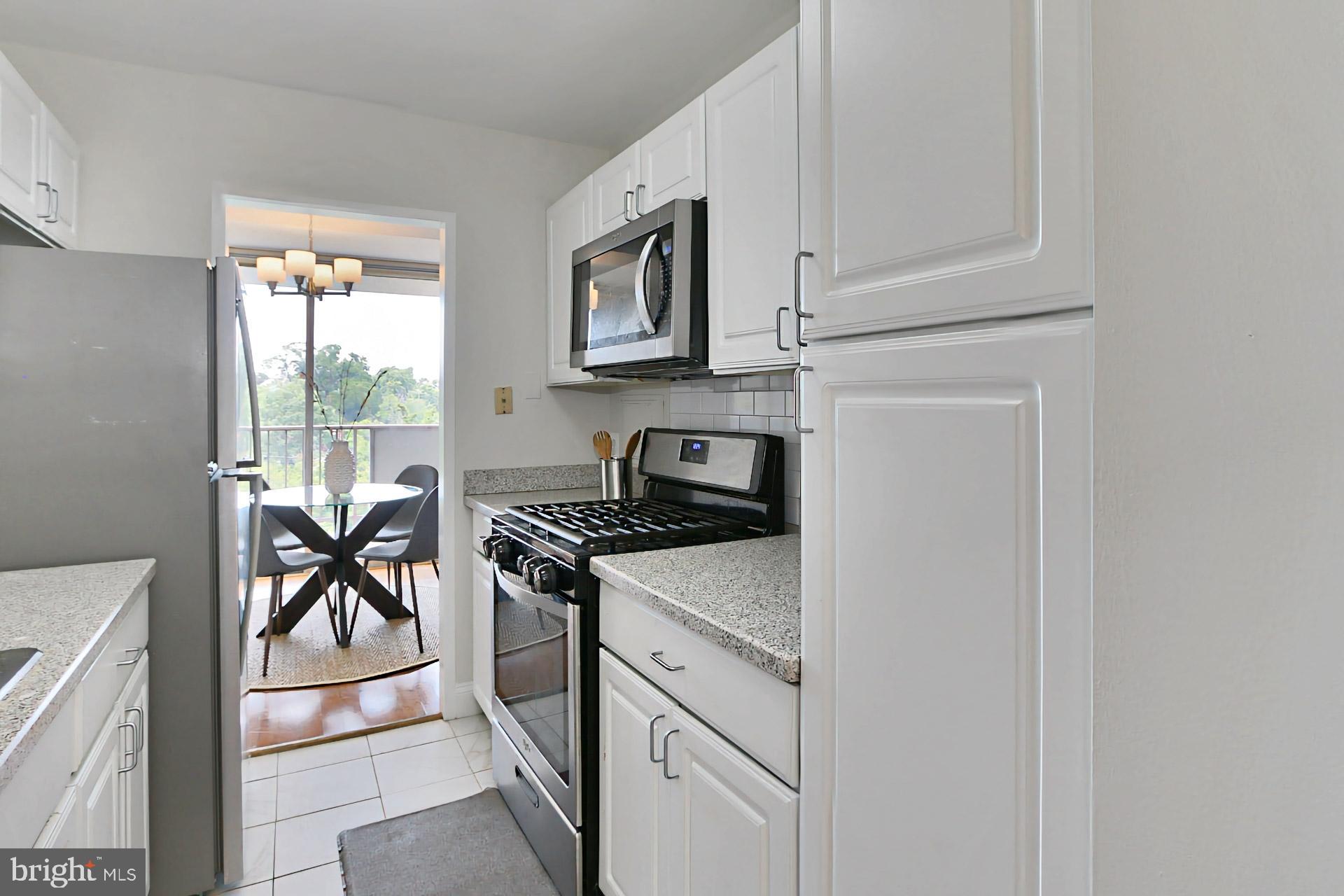 THE FOUNTAINS - Residential