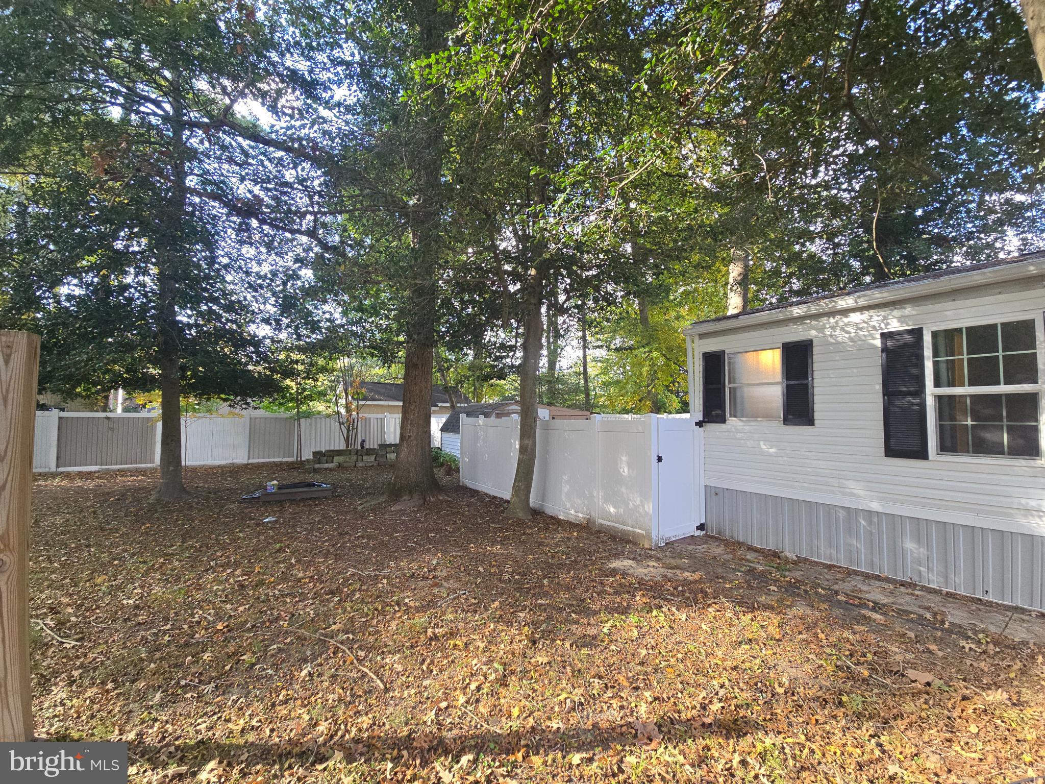 SHERWOOD FOREST - Residential